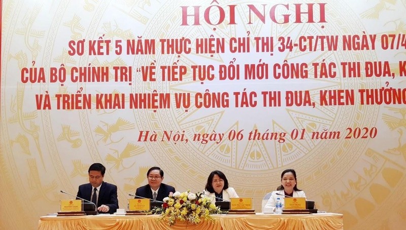 Còn gây phiền hà cho dân, nhất định không xét khen thưởng