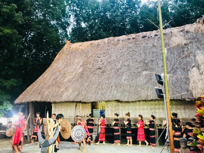 Diễn đàn “Du lịch Kon Tum - Tiềm năng và triển vọng” ảnh 2