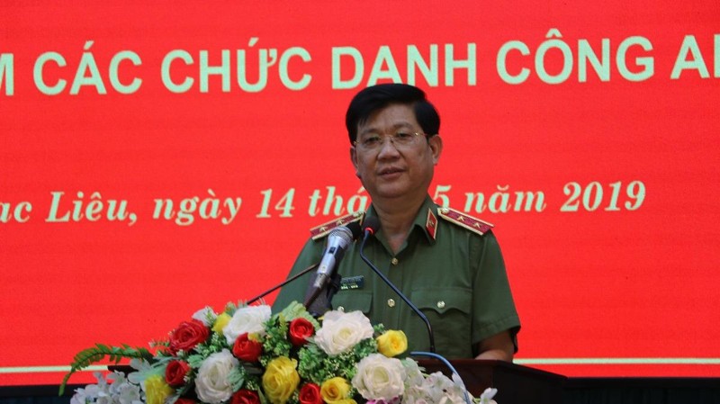 Trung tướng, Thứ trưởng Bộ Công an Nguyễn Văn Sơn phát biểu chỉ đạo tại Lễ Công bố Quyết định Bố trí công an chính quy đảm nhiệm các chức danh Công an xã