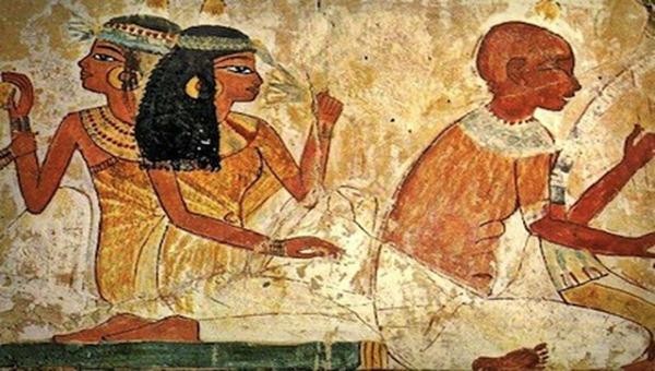 Bạn có biết: Mỗi phụ nữ Ai Cập cổ đại đều sống như một Nữ hoàng? 