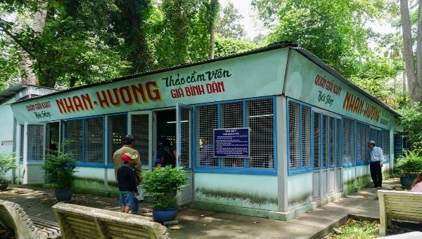 Quán Nhan Hương được phục dựng lại và làm điểm du lịch trong Thảo Cầm Viên.