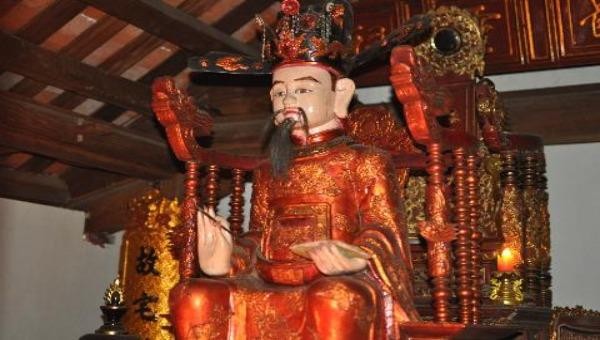 Tượng thờ Trạng nguyên - Thái sư Lê Văn Thịnh.