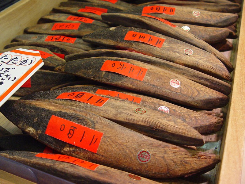 Cá ngừ khô Katsuobushi .