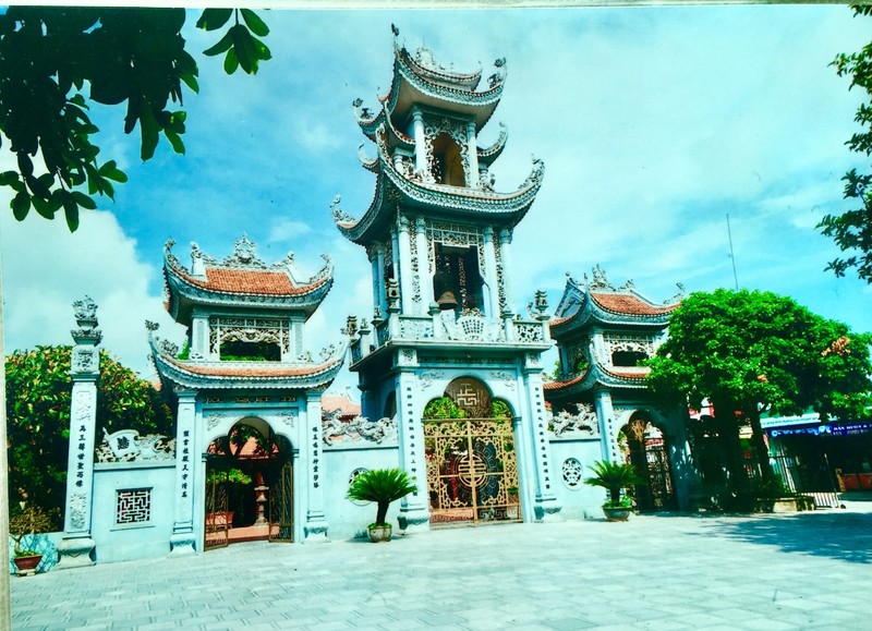 Đền Cây Đa Bóng – Nguyệt Du Cung.
