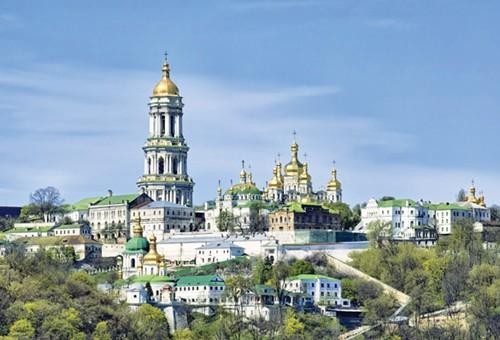 Quần thể tu viện Pechersk Lavra.