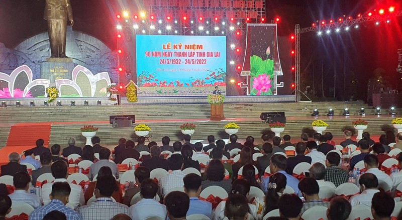 Thủ tướng Chính phủ dự lễ kỷ niệm 90 năm thành lập tỉnh Gia Lai ảnh 1