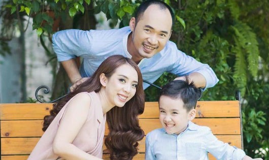 Gia đình hạnh phúc của “hoa hậu hài”.