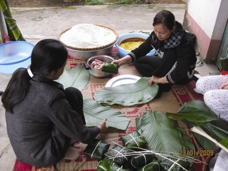 Gói bánh chưng