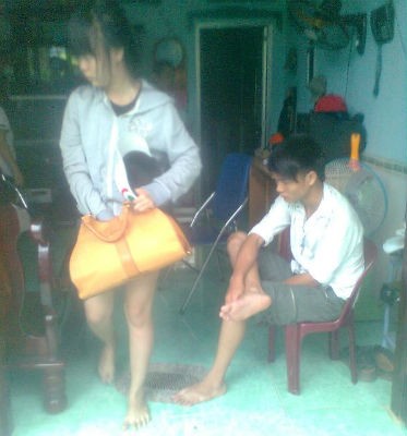 Bức ảnh trong một lần bắt quả tang con gái bị dụ dỗ về nhà bạn trai nhiều ngày