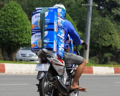 Liệu có một cá nhân nào tiêu thụ hết lượng sữa này mỗi lần mua?