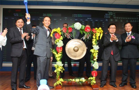 FLC ngày lên sàn