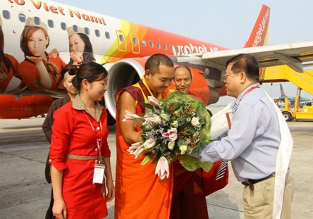 Tặng hoa cho Nhiếp Chính Vương