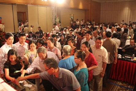 Cổ đông bỏ phiếu bầu