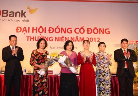 các thành viên HĐQT mới ra mắt