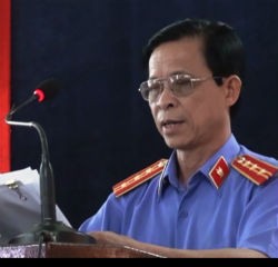 Ông Nguyễn Hữu Cảm