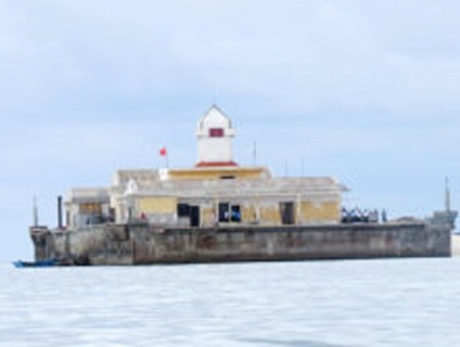 Đảo Đá Tây.