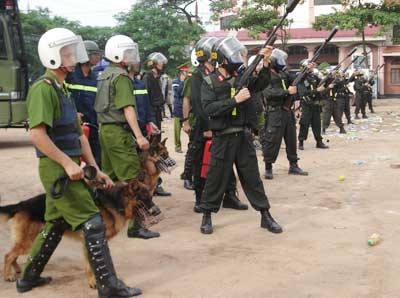 Lực lượng công an giữ vai trò nòng cốt trong công tác chống khủng bố