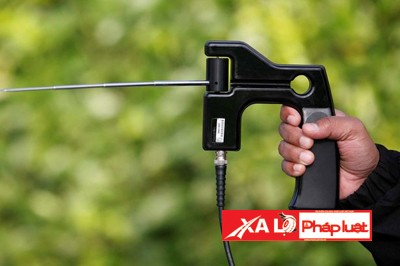 Những máy tìm banh golf được nổ là “máy dò tìm đủ thứ”