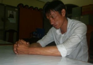 Hung thủ cúi đầu nhận tội khi điều tra viên cho biết “đứa bé vẫn còn sống”