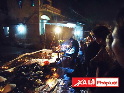 Làm lễ cầu siêu cho các vong hồn