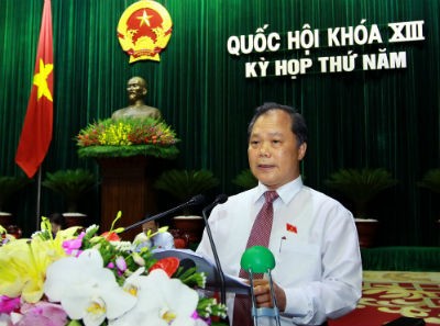 Chủ nhiệm Ủy ban Pháp luật Phan Trung Lý phát biểu tại Hội trường