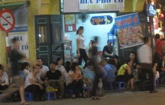 Bao nhiêu thực khách đã phải dùng lại bia thừa?