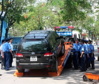 Phạt xe đỗ sai quy định