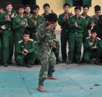 Màn biểu diễn của Hán Mạnh Hoàng.