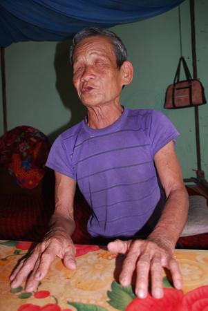 Ông già mù Thi Giảng.