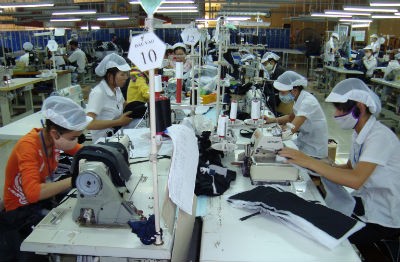 Ngành Dệt may trong nước cần nỗ lực xóa đi “mặc cảm gia công”